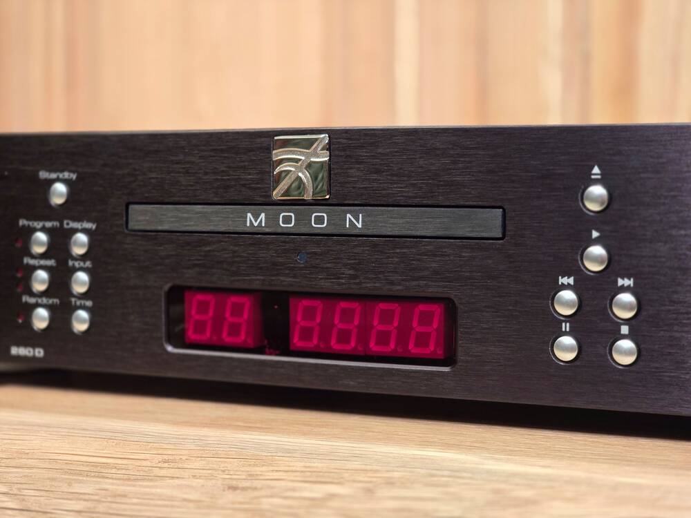 Moon 260D