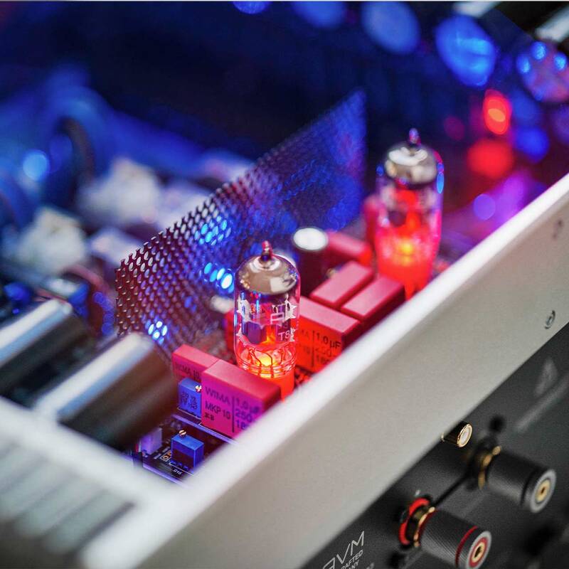 AVM OVATION MA 8.3 (Paar)